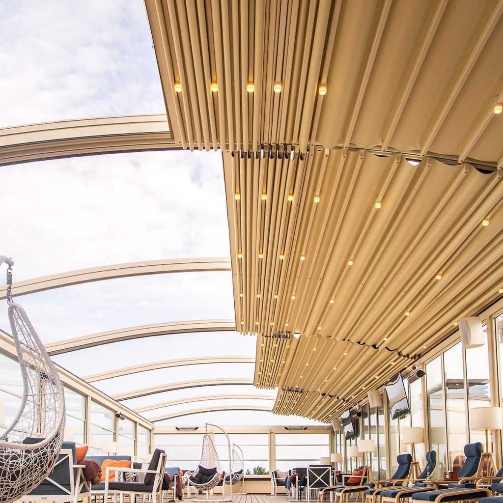 b7aea7f0 5f7a 42b4 8418 ac88cc2406c2